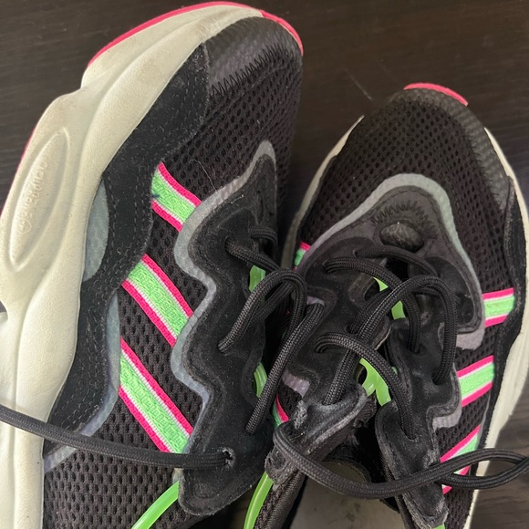 Adidas ozweegos - Picture 3 of 4
